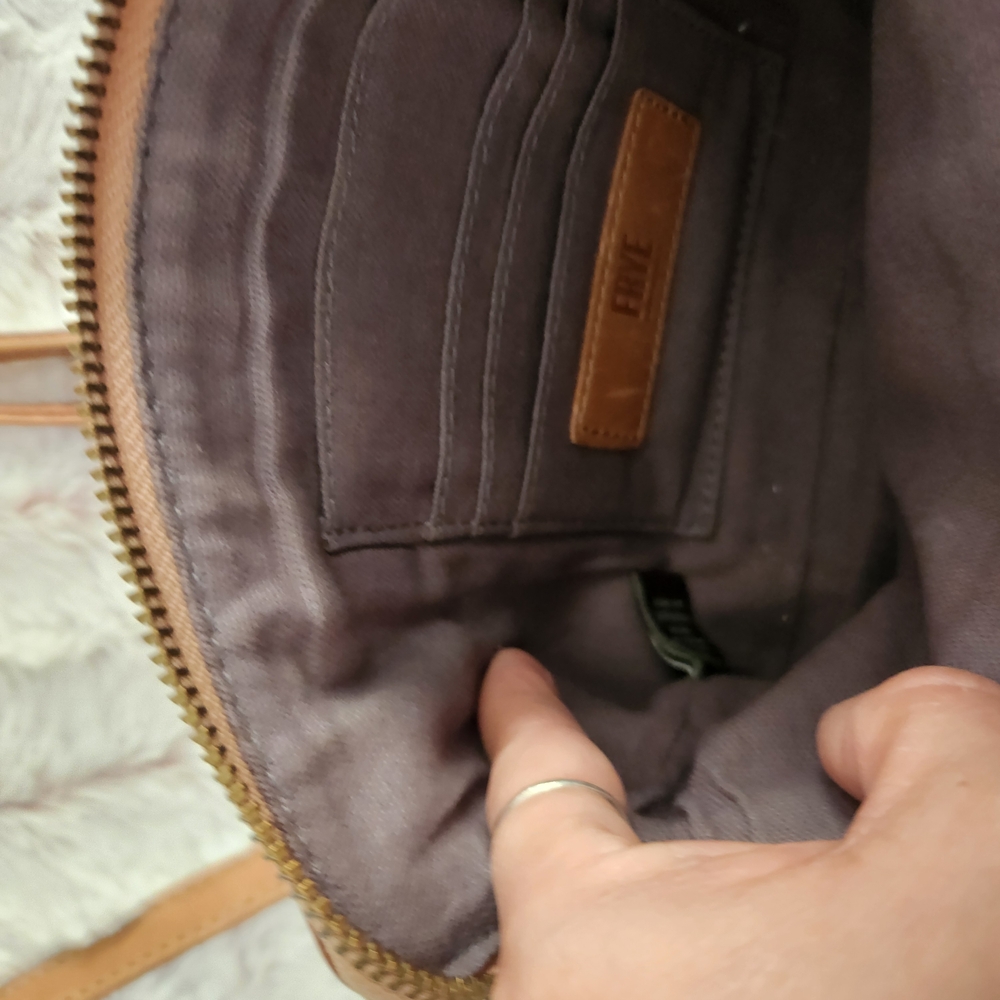 Frye Brown Leather Crossbody Bag 9"L/6.5"H - Picture 4 of 4